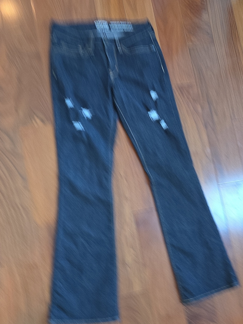 Signature Levi Strauss Women’s Dark Wash Distressed Bootcut Jeans - Black